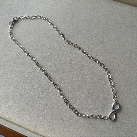 Tiffany & Co Infinity Necklace in Sterling Silver - Picture 1 of 9